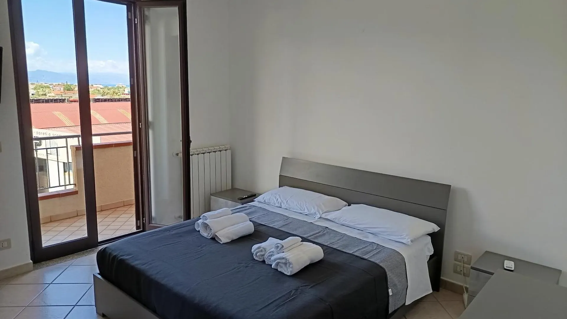 דירות Capo dʼOrlando Roby'S House